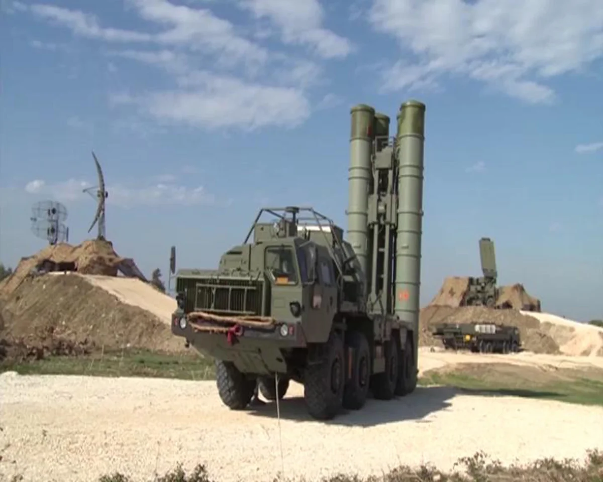 Главком ВКС: С-400 сразу навел порядок в Сирии