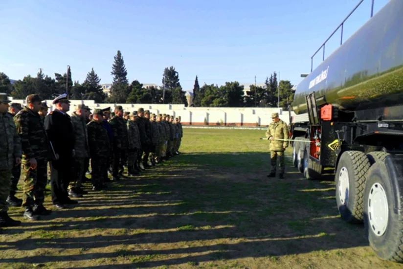 Azərbaycan ​Silahlı Qüvvələrinin yanacaq xidməti rəislərinin cəbhə bölgəsində toplantısı keçirilib