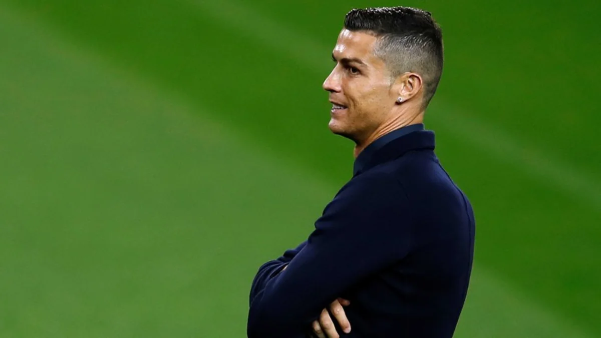 Ronaldu zorlama ittihamını cavablandırıb