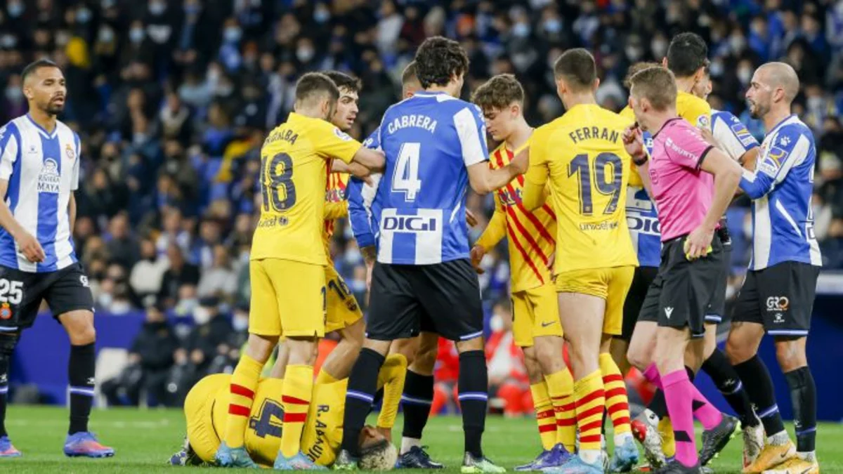 Barselona derbidə xal itirib