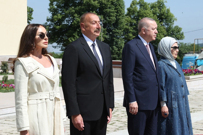 Президенты Азербайджана и Турции побывали на роднике Хан гызы в Шуше