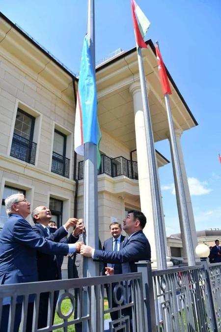 Özbəkistan Beynəlxalq Türk Akademiyasının müşahidəçi üzvü olub