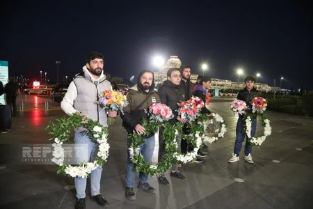 Avropa birinciliyində uğurla çıxış etmiş Azərbaycan ağırlıqqaldıranları Vətənə qayıdıblar