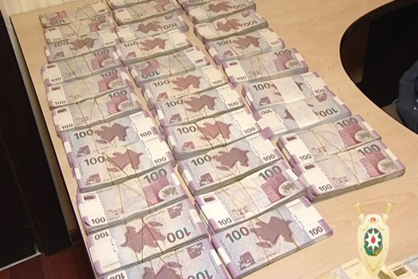 В Сумгайыте задержан начальник смены, укравший из сейфа компании  450 000 манатов