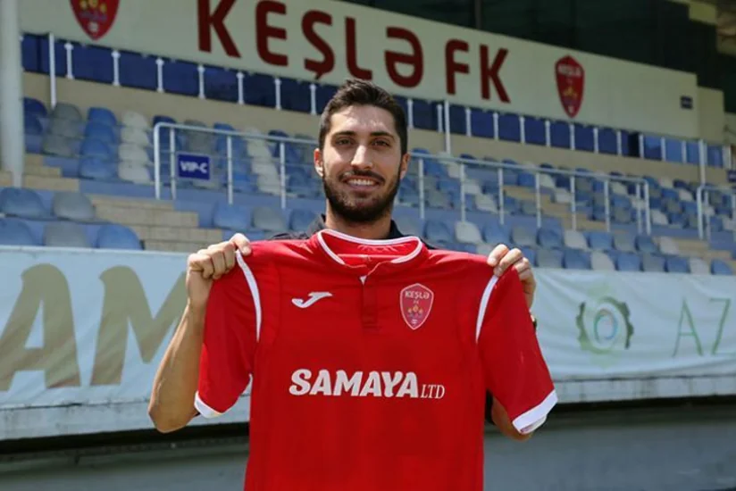 Keşlə argentinalı futbolçu ilə birillik müqavilə imzalayıb