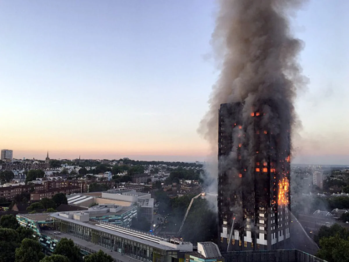 Grenfell Towerdəki yanğından zərər çəkənlərin əksəriyyəti yeni mənzil almayıb