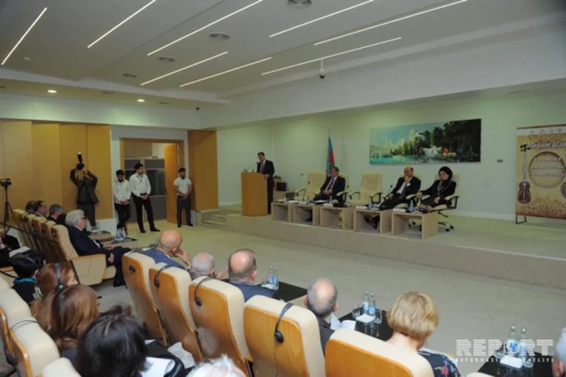 AMEA-da Azərbaycan muğam elmi: reallıqlar və perspektivlər mövzusunda elmi simpozium keçirilib