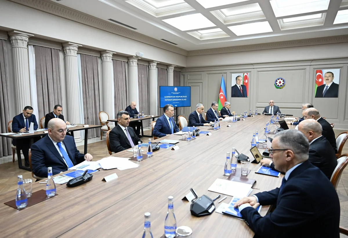 İqtisadi Şuranın iclası keçirilib, 2025-ci il üzrə Fəaliyyət Planı müzakirə olunub