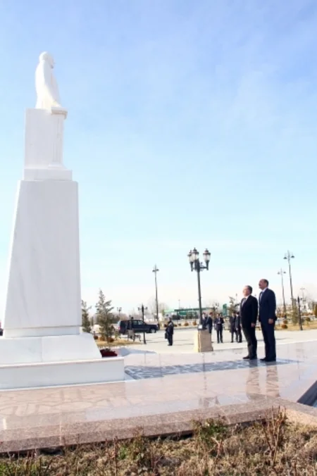 Vətəndaşlar fortepianoların köklənməsi üçün nazirdən mütəxəssis istəyib
