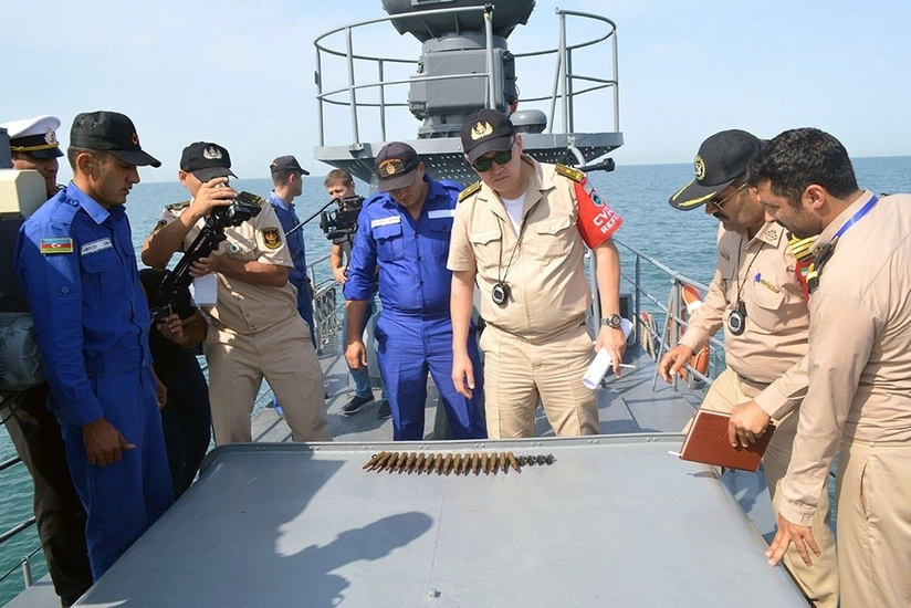 Экипажи военных кораблей Азербайджана, России, Казахстана и Ирана выполнили артиллерийские стрельбы