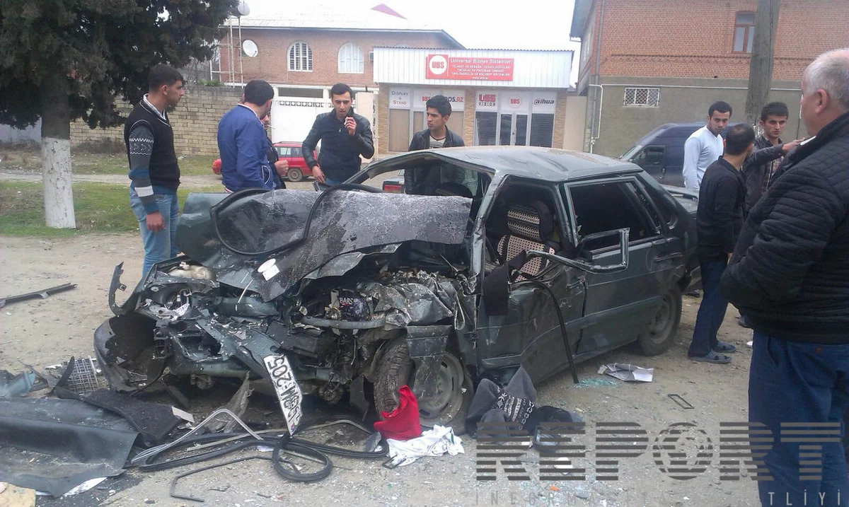 İmişlidə sürücü yük maşınının altında qalıb