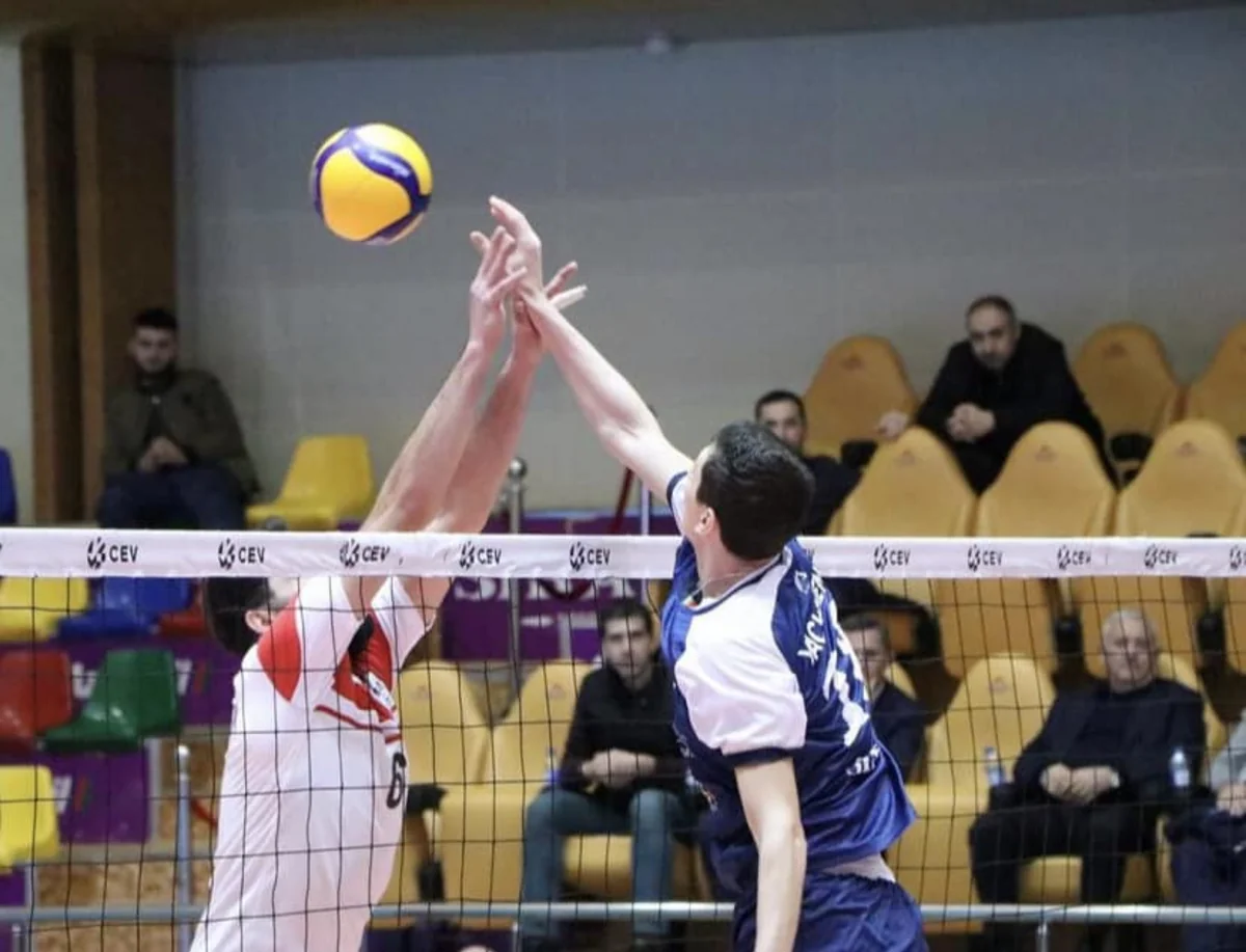 Voleybol üzrə Azərbaycan çempionatının oyunu hakimlərə görə təxirə salınıb