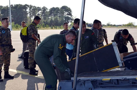Представители ВВС Турции, участвующие в учениях TurAz Qartalı-2017, прибыли в Азербайджан - ВИДЕО