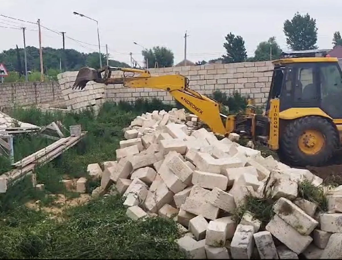 İmişli və Göygöldə qanunsuz tikinti işlərinin qarşısı alınıb