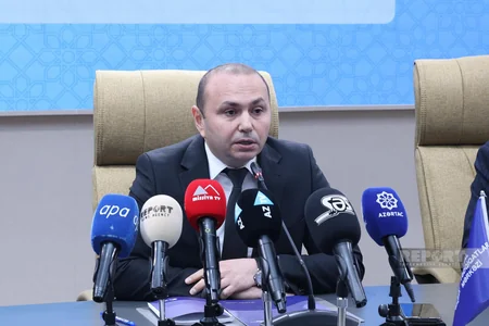 Deputat: Hazırda xalqları milli kimlikdən uzaqlaşdırmaq meyilləri var