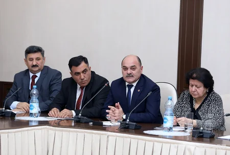 Nazir Qarabağ müharibəsi iştirakçıları və şəhid ailələri ilə görüş keçirir