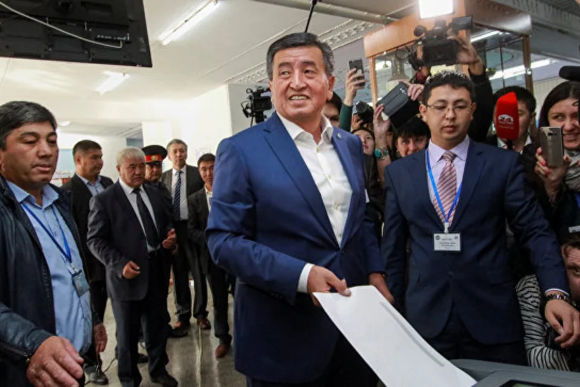 ЦИК Кыргызстана: Сооронбай Жээнбеков побеждает на президентских выборах