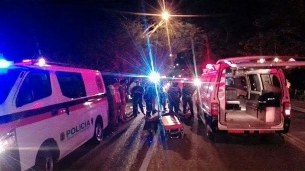Kolumbiyada bayram mərasimində qumbara partladılıb, onlarla yaralı var