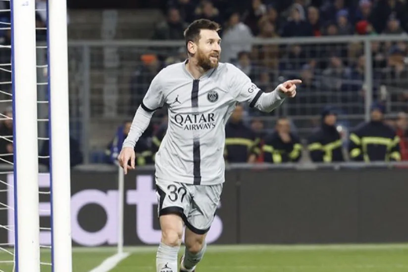 Messi PSJ ilə danışıqları təxirə salıb