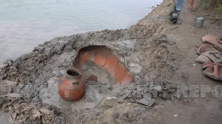 Kür sahilində antik dövrə aid küp qəbirlər aşkarlanıb