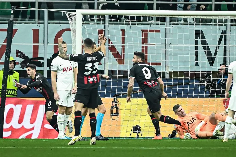 Милан выиграл матч в плей-офф Лиги чемпионов впервые с 2013 года