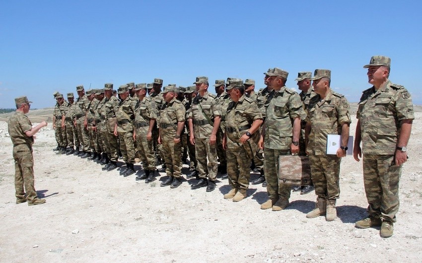 Azərbaycan Ordusu artilleriyaçılarının döyüş vəziyyətinə uyğun şəraitdə təlimi keçirilib