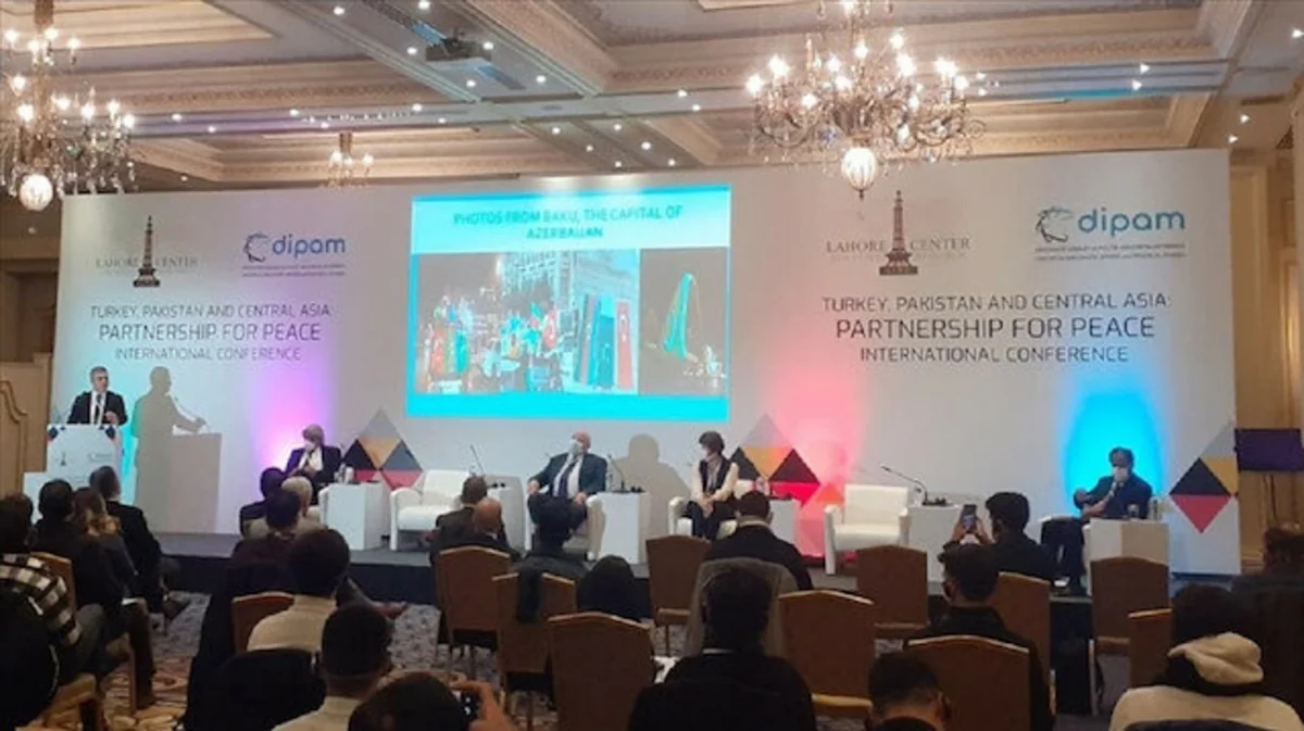 В Стамбуле началась конференция с участием азербайджанских ученых