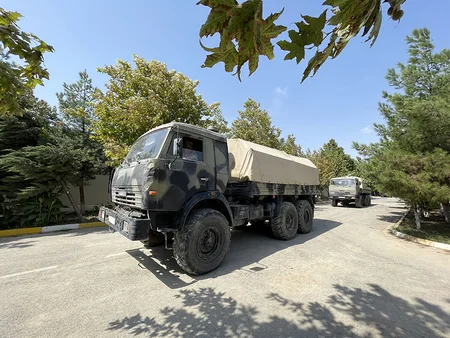 Azərbaycanda ehtiyatda olan hərbçilərin təlim toplanışı başa çatıb