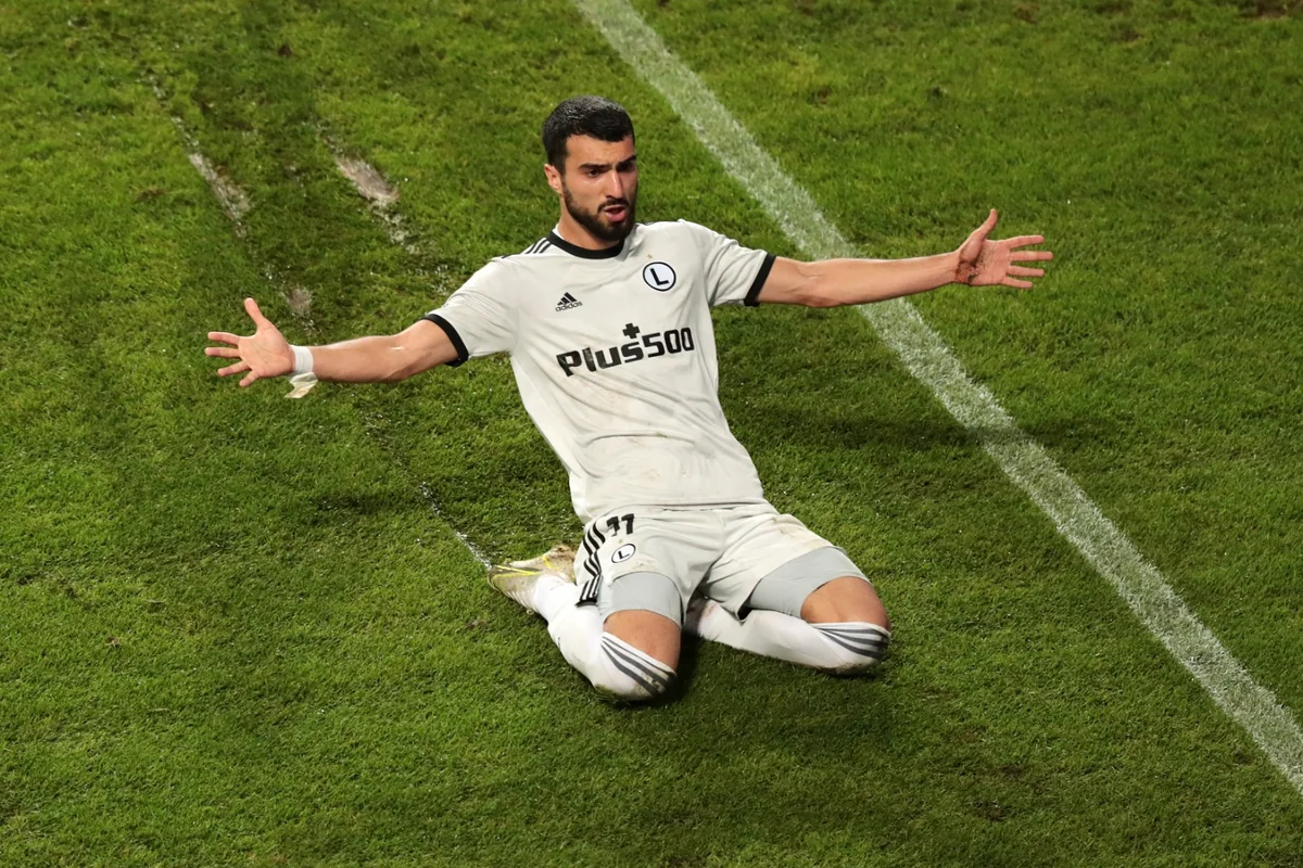 Mahir Emreli Lesterlə oyunda qol vurub