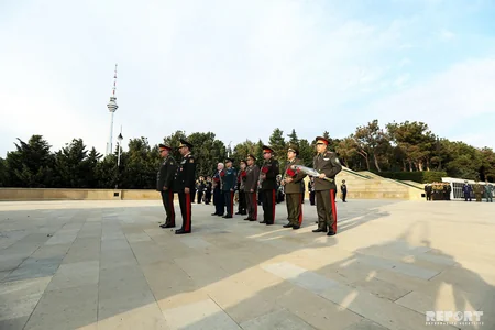 MDB ölkələrinin müdafiə nazirləri Şəhidlər xiyabanını ziyarət ediblər - FOTOREPORTAJ