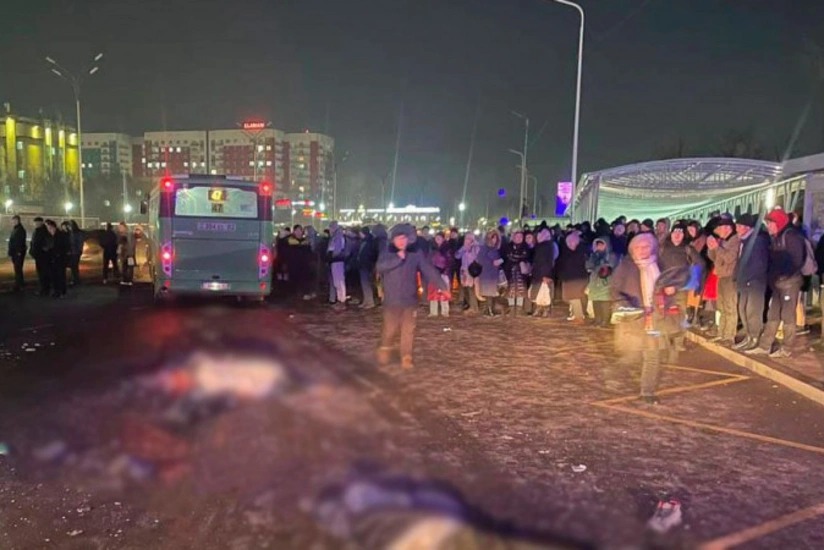 Almatıda avtobus insanların üzərinə sürülüb, ölənlər var