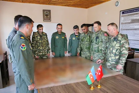 Naxçıvanda keçirilən Azərbaycan-Türkiyə birgə təlimləri davam edir
