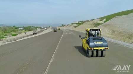 Xudafərin-Qubadlı-Laçın avtomobil yolunun tikintisi davam edir