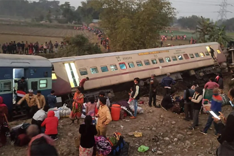 70 injured in express train derailment in India