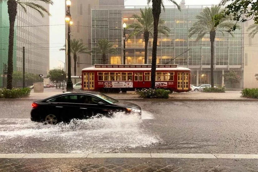ABŞ-da fırtına minlərlə sakini işıqsız qoyub