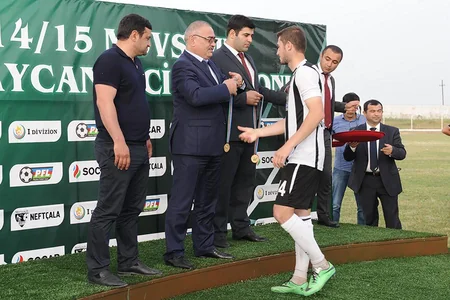 ​Futbol üzrə I Divizionun qalibi mükafatlandırılıb