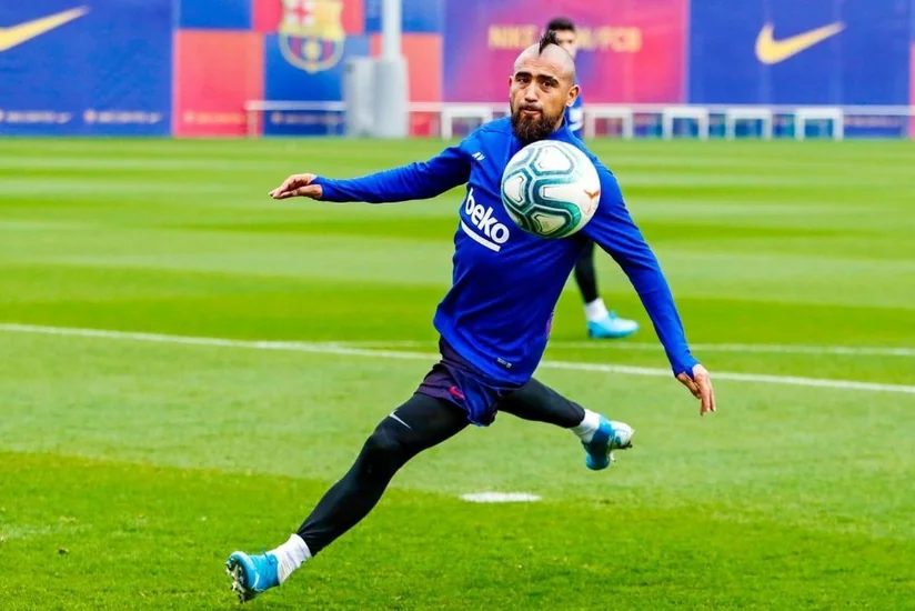Barselonanın baş məşqçisi futbolçunun komandadan ayrılmasını istəməyib