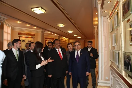 Pakistan prezidentinə BDU-nun fəxri doktoru diplomu təqdim olunub - FOTO