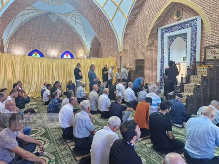 Naxçıvanda Qurban bayramı münasibətilə bayram namazı qılınıb