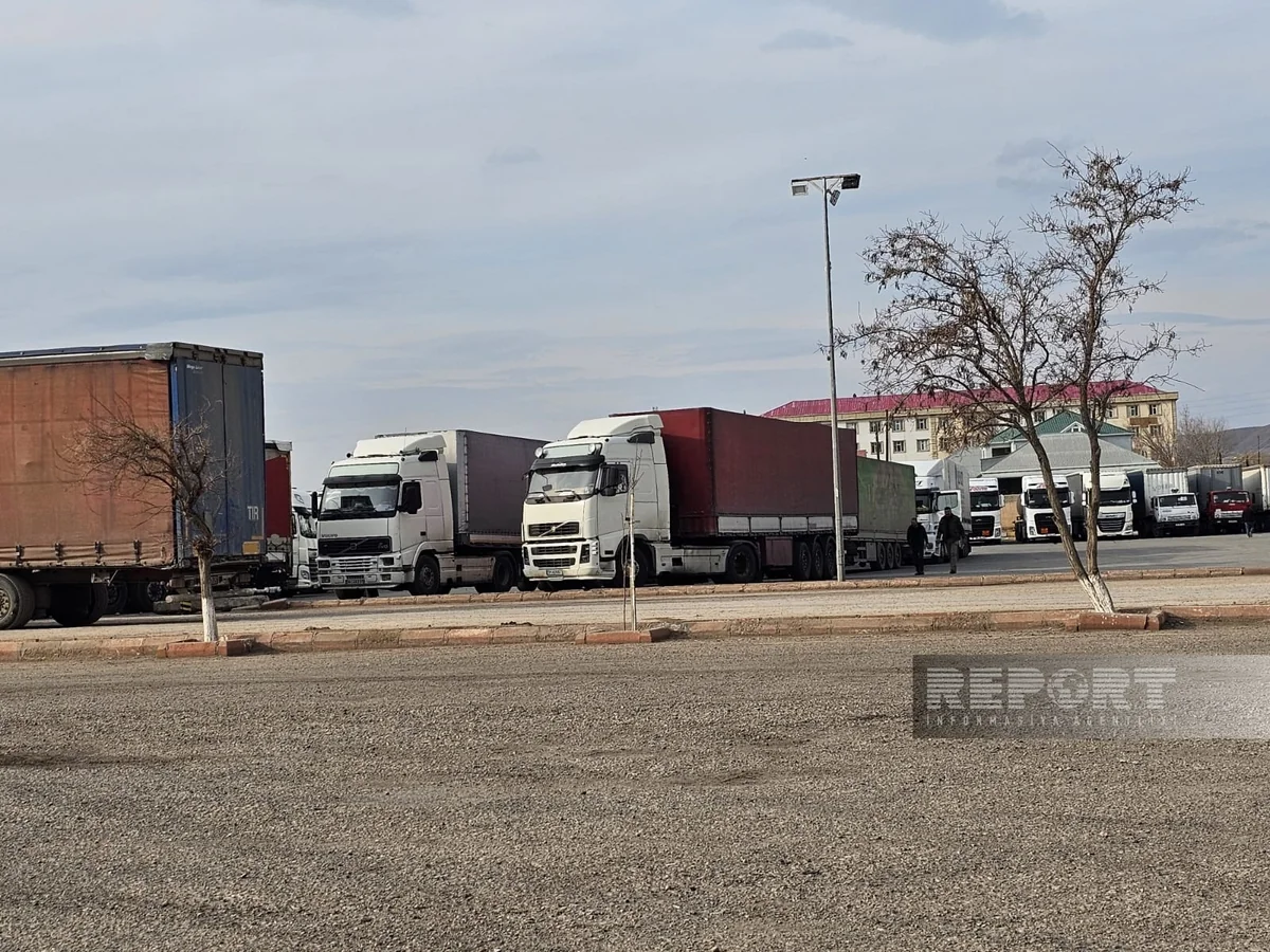 Naxçıvan Baş Gömrük İdarəsi postlarda yaranan sıxlığa aydınlıq gətirib