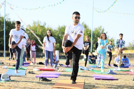 “İdeyadan biznesə” düşərgəsi başa çatıb