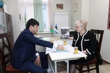 Fuad Muradov estoniyalı nazirlə görüşüb