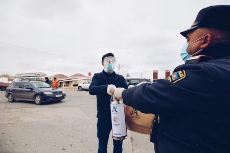 ASAN könüllüləri polislərə təşəkkür etdi