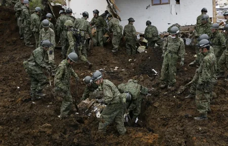 ​Yaponiyada zəlzələ ilə əlaqədar 117 min nəfər təxliyyə edilib - FOTO - YENİLƏNİB