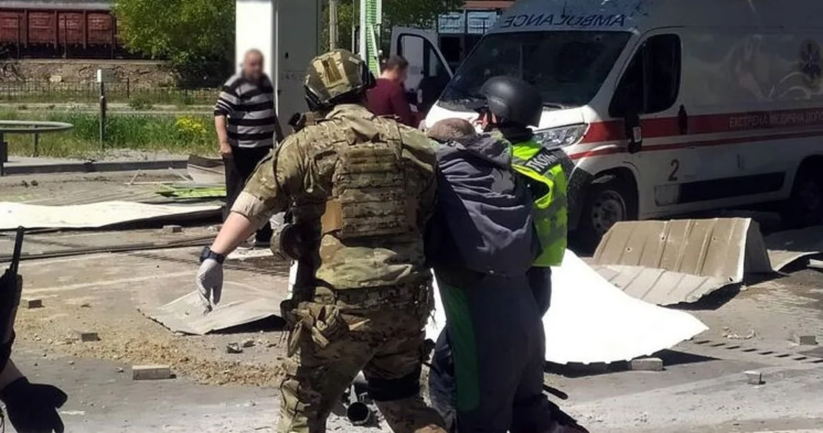 В результате обстрела Херсона погибли два человека, более двадцати получили ранения