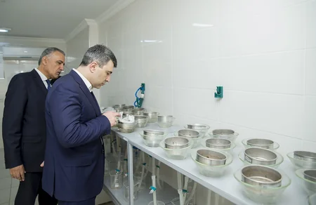 Yeni nazir Kənd Təsərrüfatı Nazirliyinin bir sıra müəssisələrinin fəaliyyəti ilə tanış olub