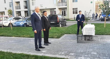 Gəncədə şəhid ailələrinə və müharibə əlillərinə 30 mənzil təqdim edilib