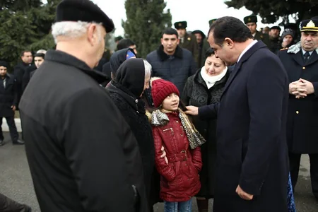 Gəncədə 20 Yanvar faciəsi qurbanlarının xatirəsi yad edilib - FOTO