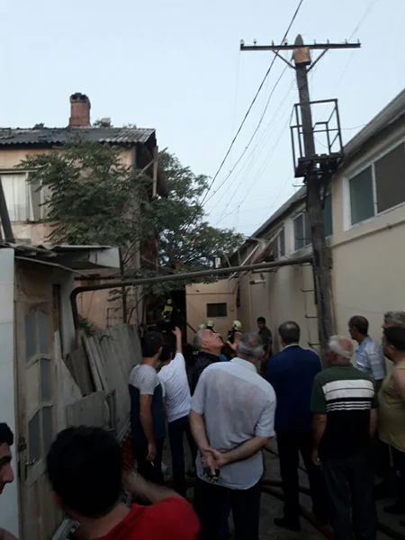 Bakıda məcburi köçkünlərin məskunlaşdığı binada yanğın olub - FOTO
