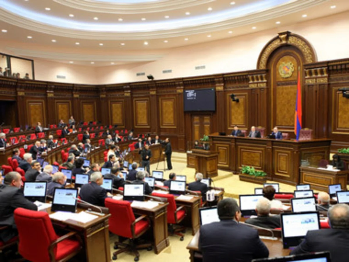 В парламент Армении представлен проект заявления о выходе страны из ЕАЭС
